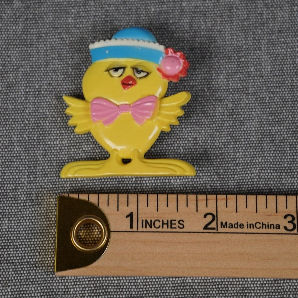 Vintage Chick Pin Yellow Plastic Bird Sailor Hat Norcross Patroller Hong Kong